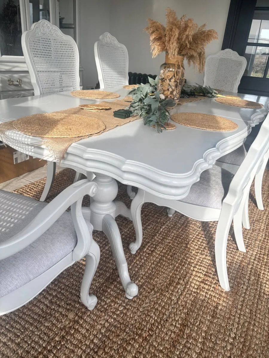 Dining table and chairs - Image 3