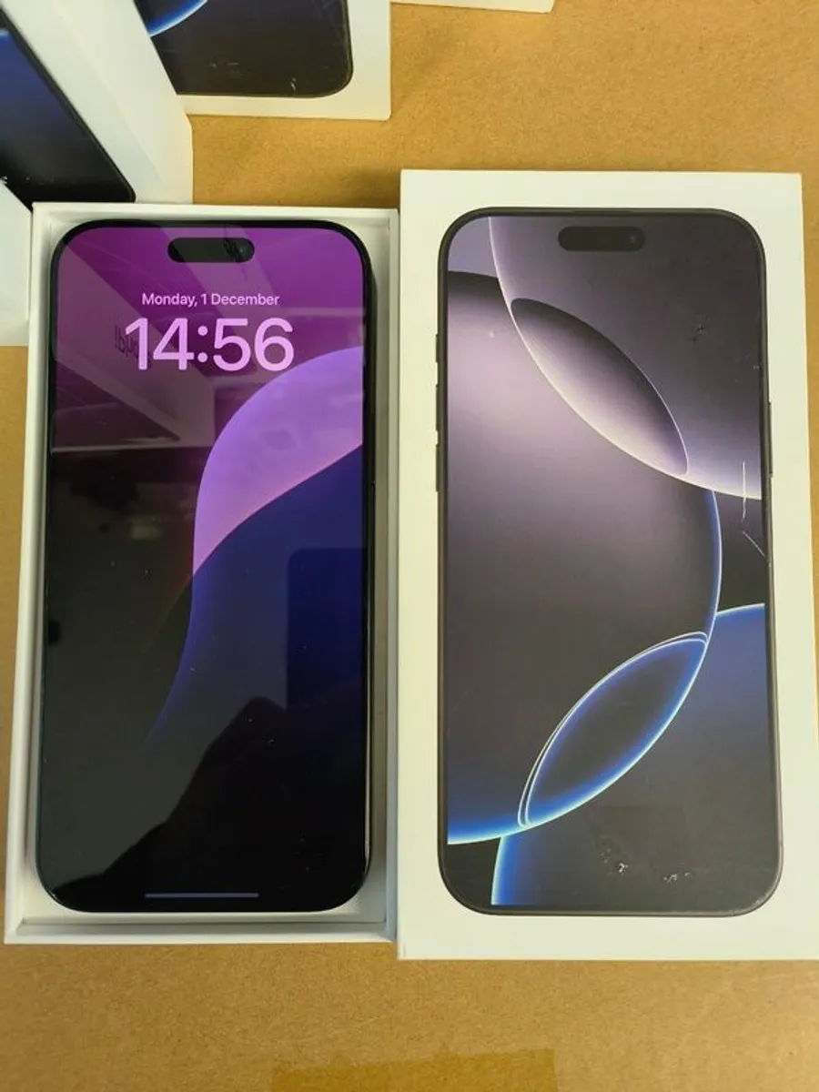 Apple iPhone 16 Pro Max , Black, 256GB, Factory Unlocked (Its Original Battery Life 100%), Little or Never Used - Image 4