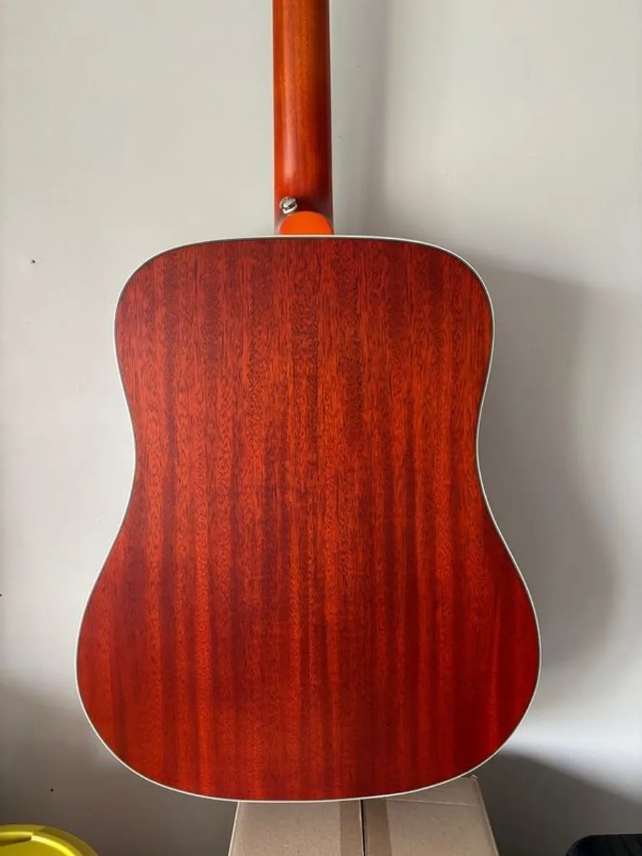 acoustic guitar - Image 4