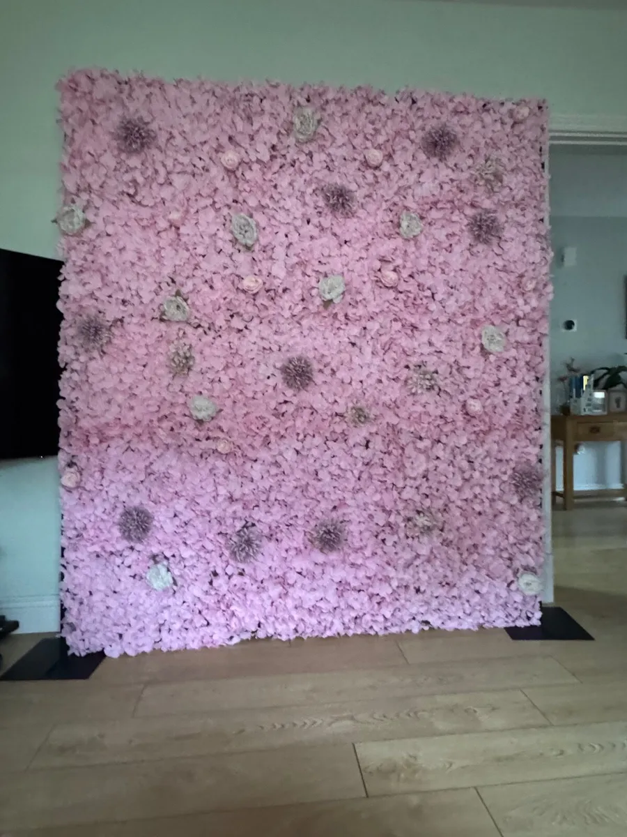Flower wall - Image 1