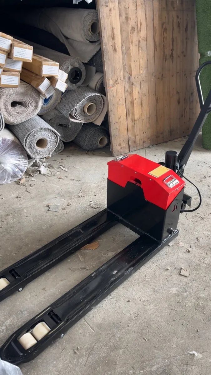 Electric pallet trucks (IN STOCK) - Image 1