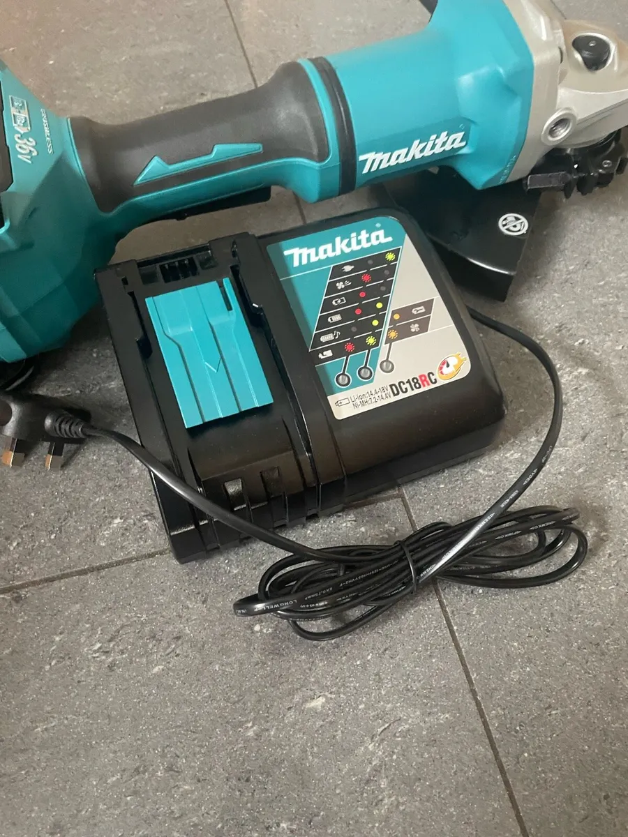 Makita 9” Grinder 36 Volt - Image 2