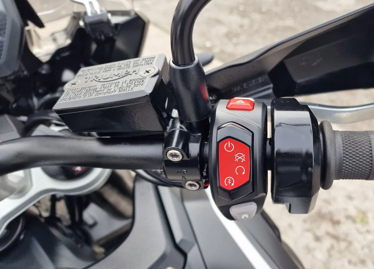 Explorer SE Desert Edition @ Doyles - Image 3