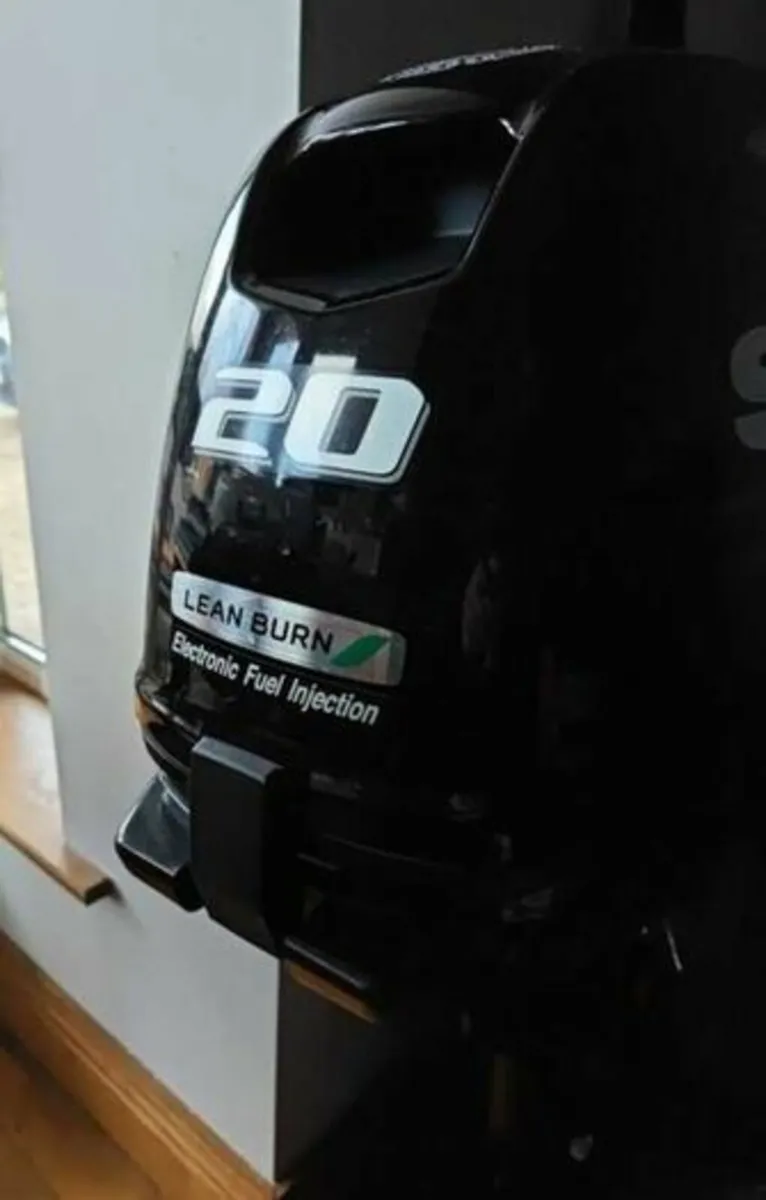 Suzuki 20hp Outboard Engine - Image 4