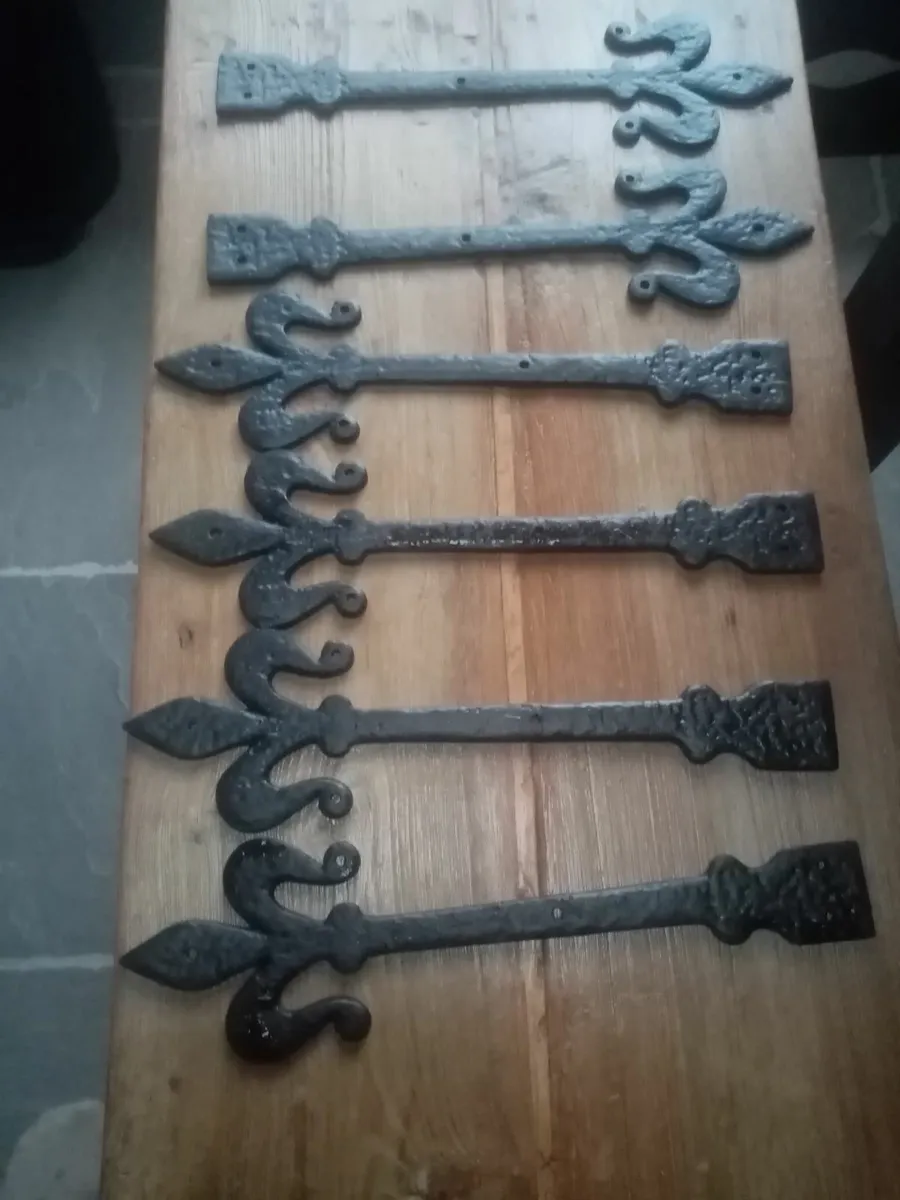 3 PAIRS STRAP FAUX HINGES 40CM  COLLECT NR KENMARE - Image 1