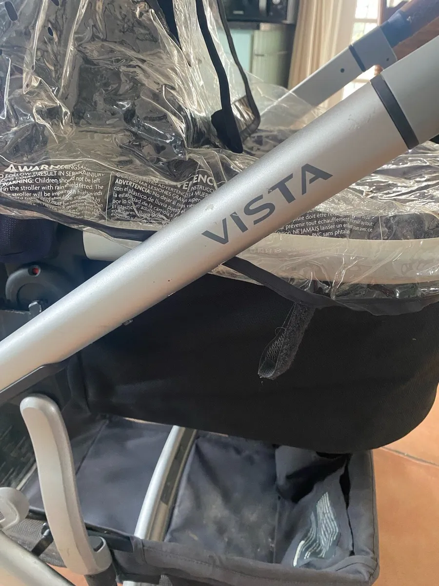 Uppababy Vista Pram - Image 4