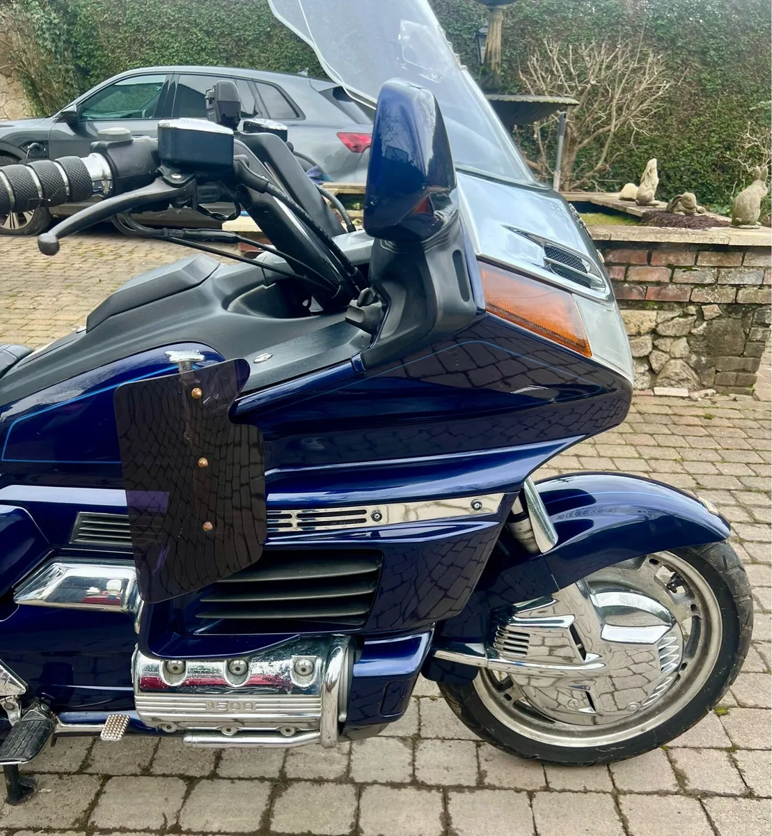 Motorcycle - Image 4