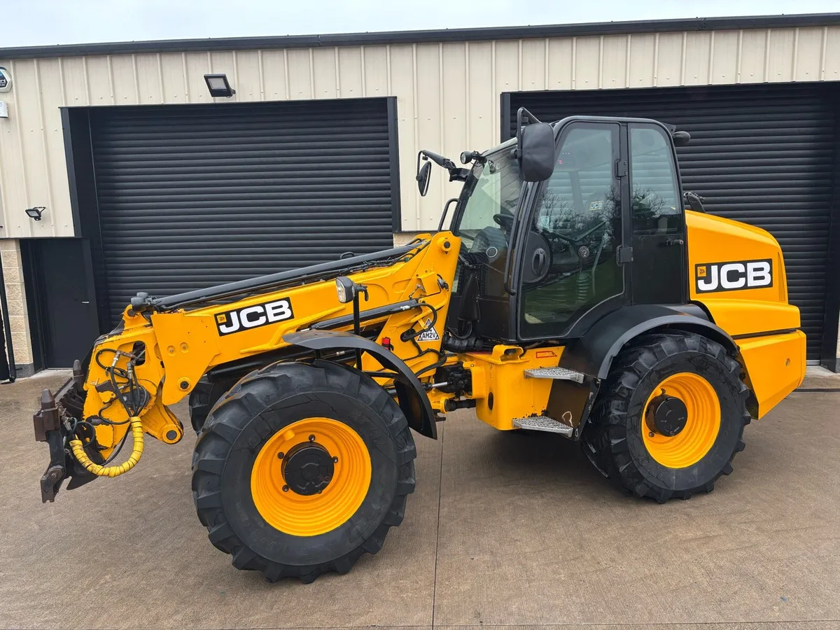 2015 JCB TM320S - Image 1