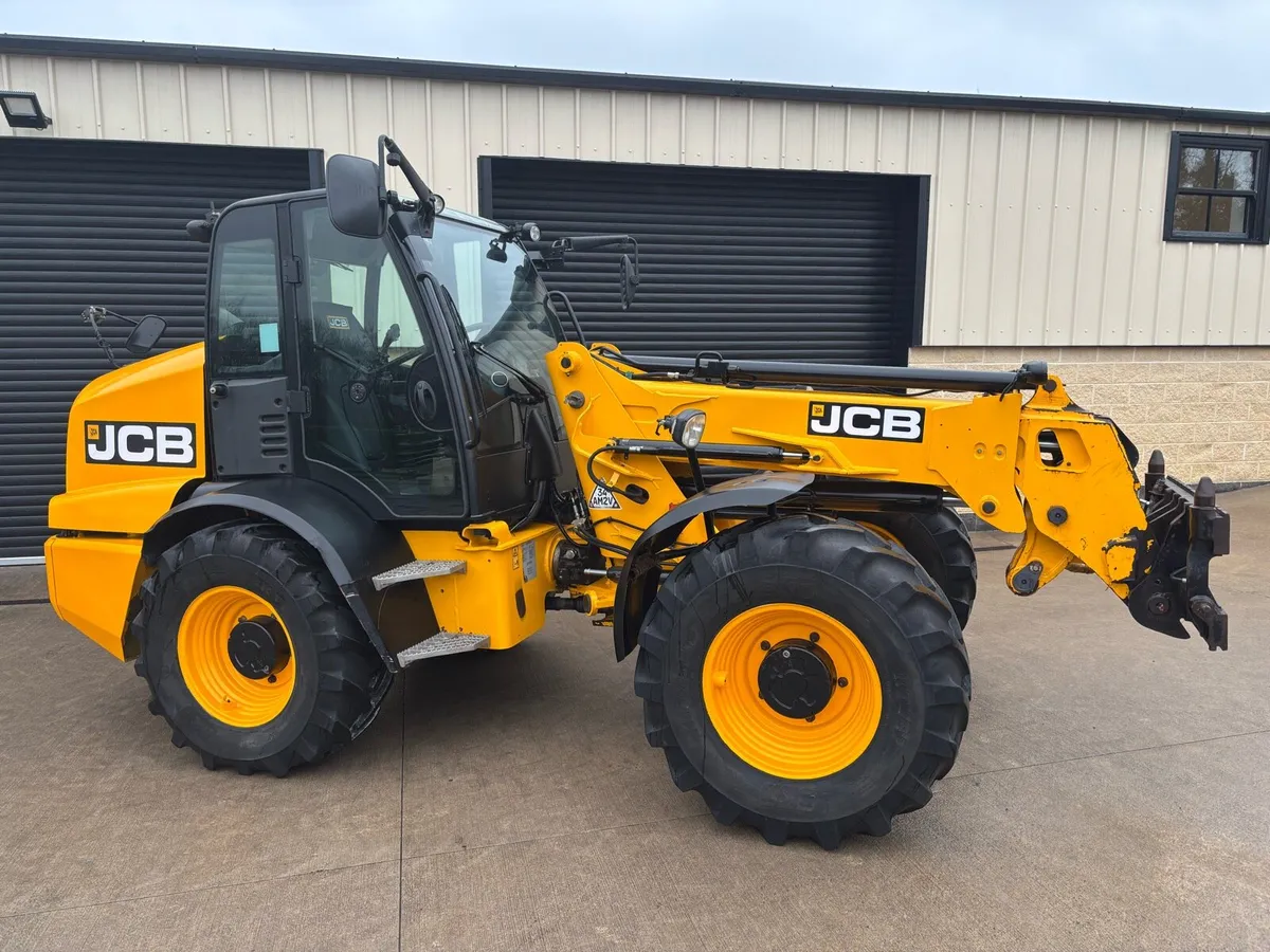 2015 JCB TM320S - Image 3