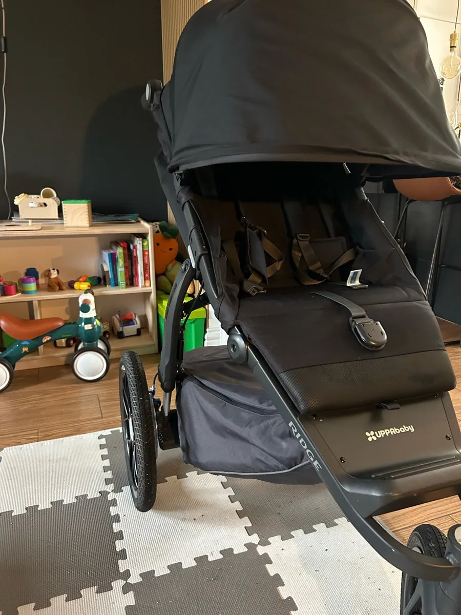 Uppababy Ridge Travel System - Image 4
