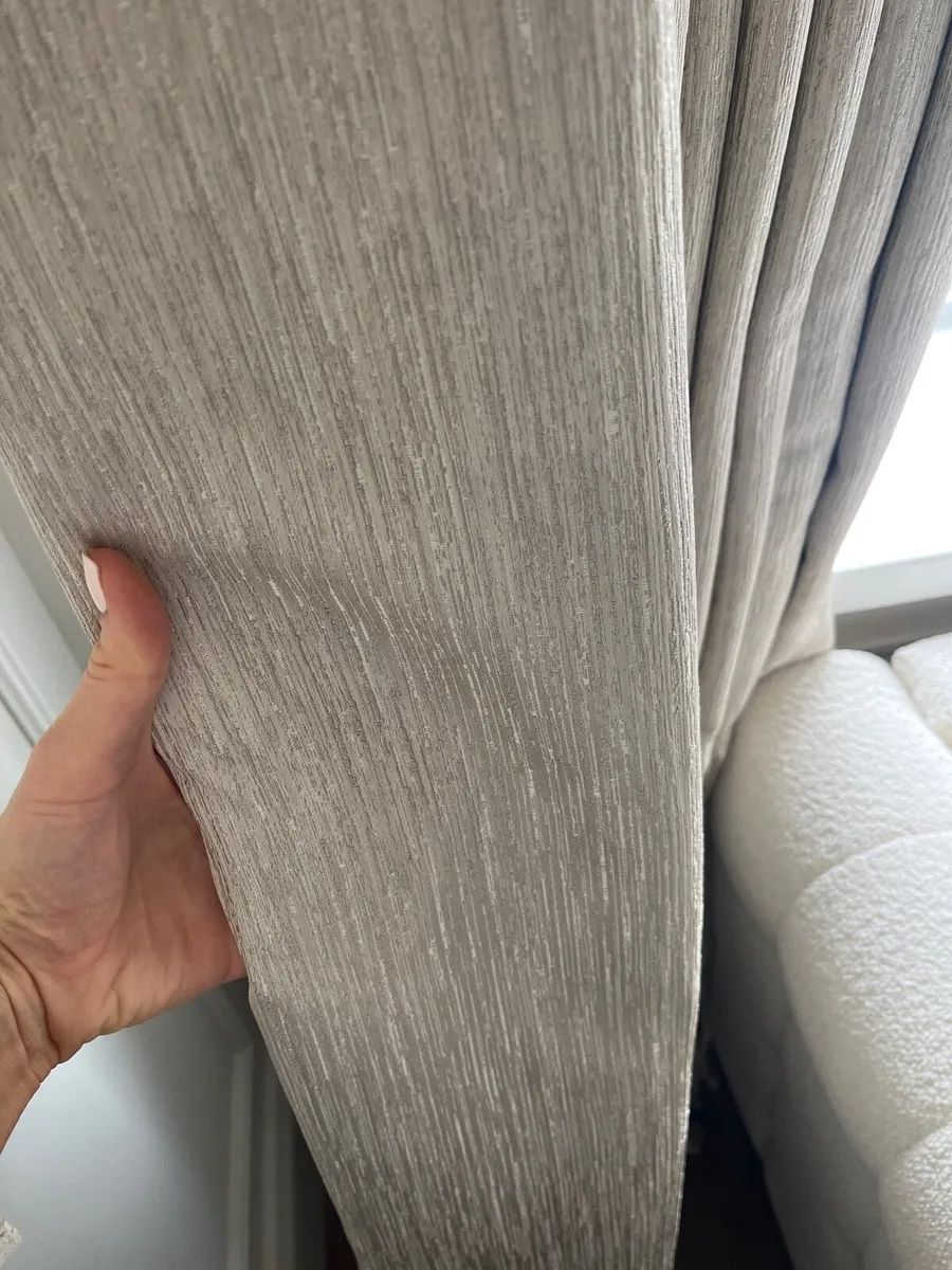 Curtain material - Image 1