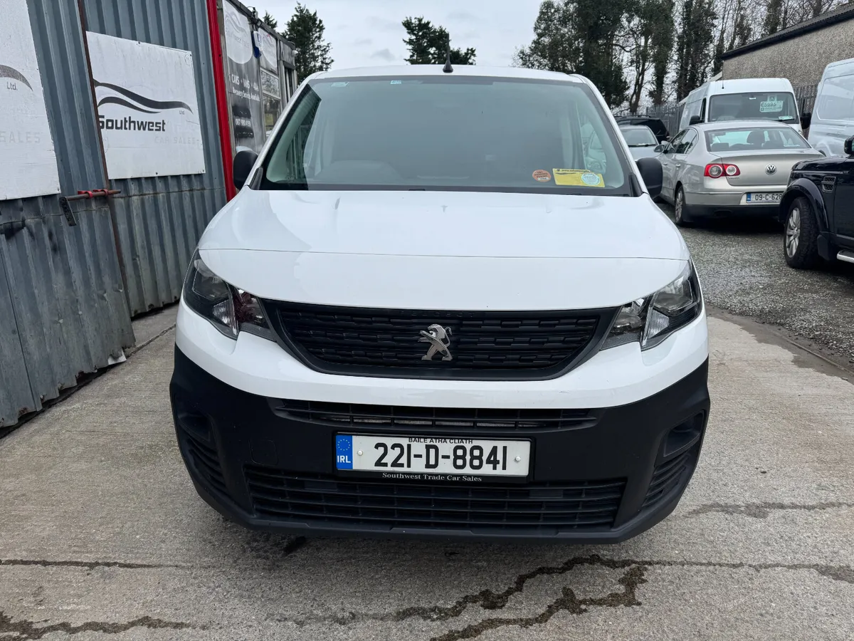 2022 (221) Peugeot Partner **DOE 01-27** - Image 3