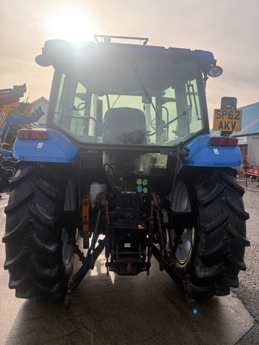 New Holland T5050 - Image 2