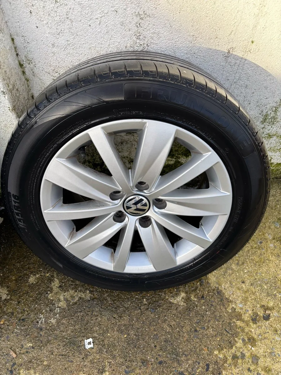 Volkswagen alloys and tyres - Image 2