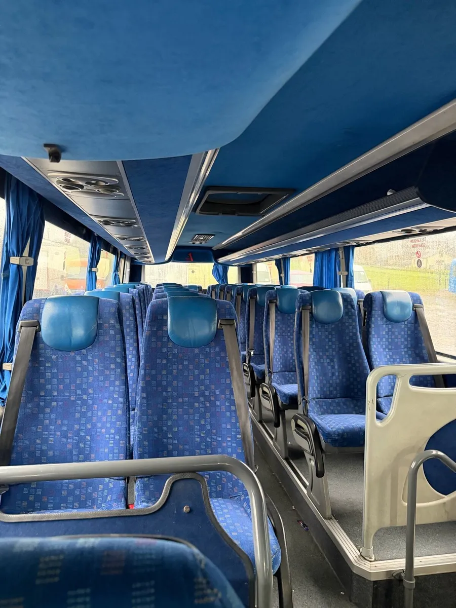 Mercedes Cimo 33 seater - Image 4