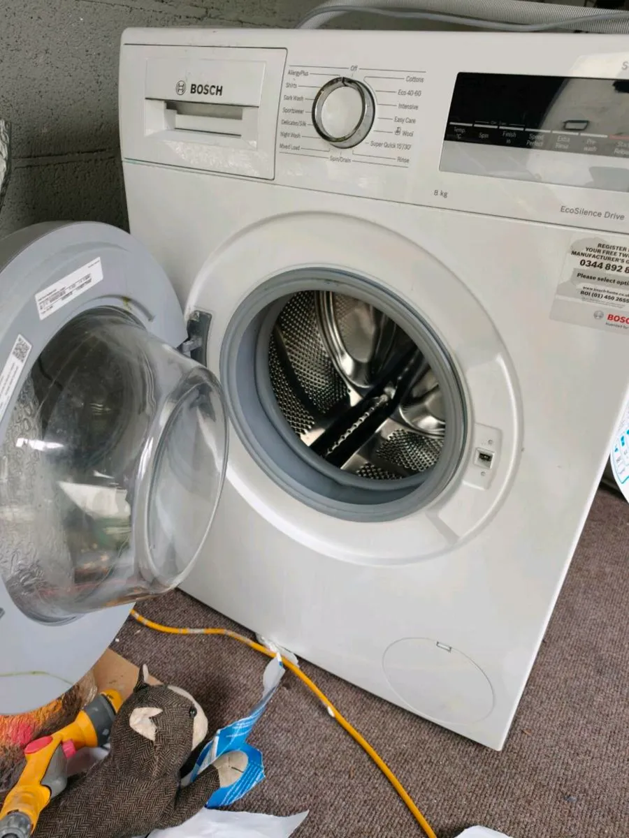 Bosch 8kg Washing Machine (Series 4) - Image 2