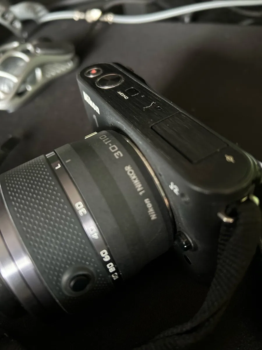 Nikon cameras - Image 4