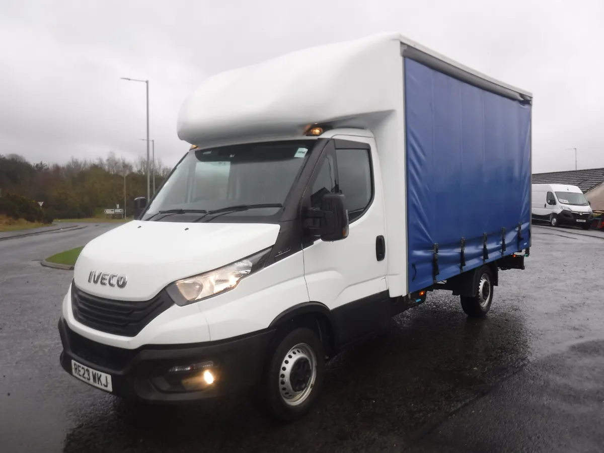 Iveco Daily 2023 12ft 10" Luton curtainsider . - Image 2