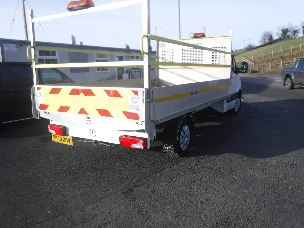 Mercedes Sprinter 2021 13ft aluminium dropside - Image 3