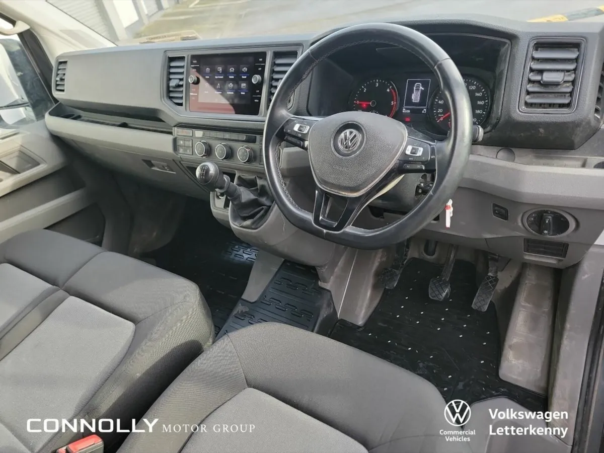 Volkswagen Crafter CRAFTER H 35 MWB 177BHP  M6F 5D - Image 2
