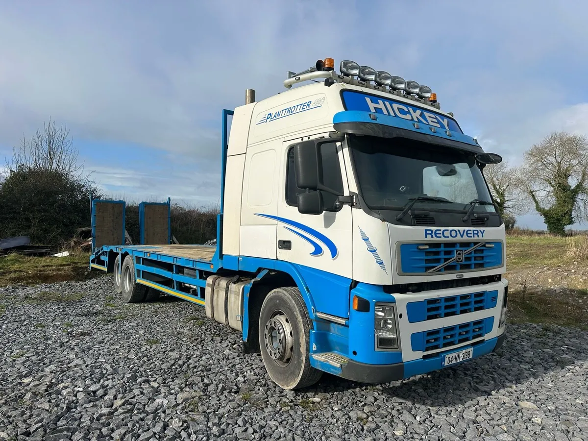 Volvo fm12 6x2 rigid beavertail - Image 1