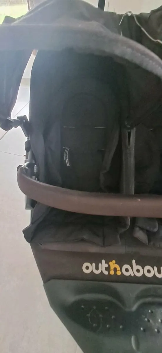 Double out and about buggy - Image 3