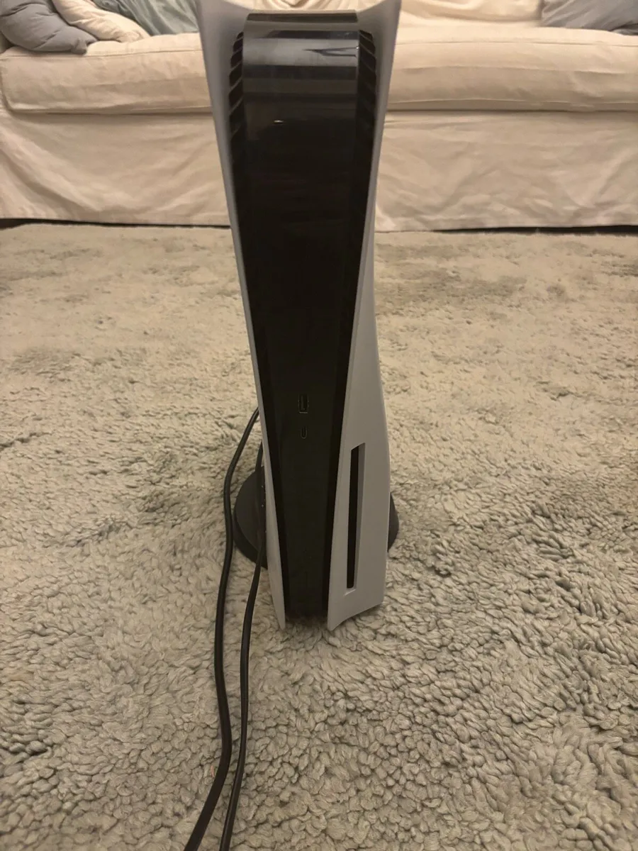 PlayStation 5 - Image 2
