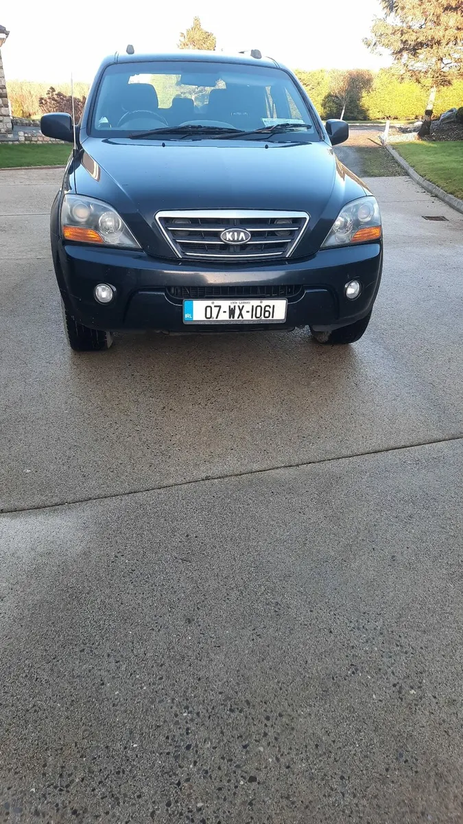 Kia Sorento- Excellent condition - Image 1