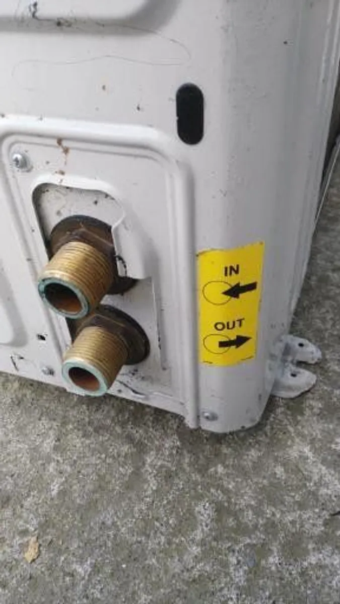 Heat Pump and Cylinder - Image 3