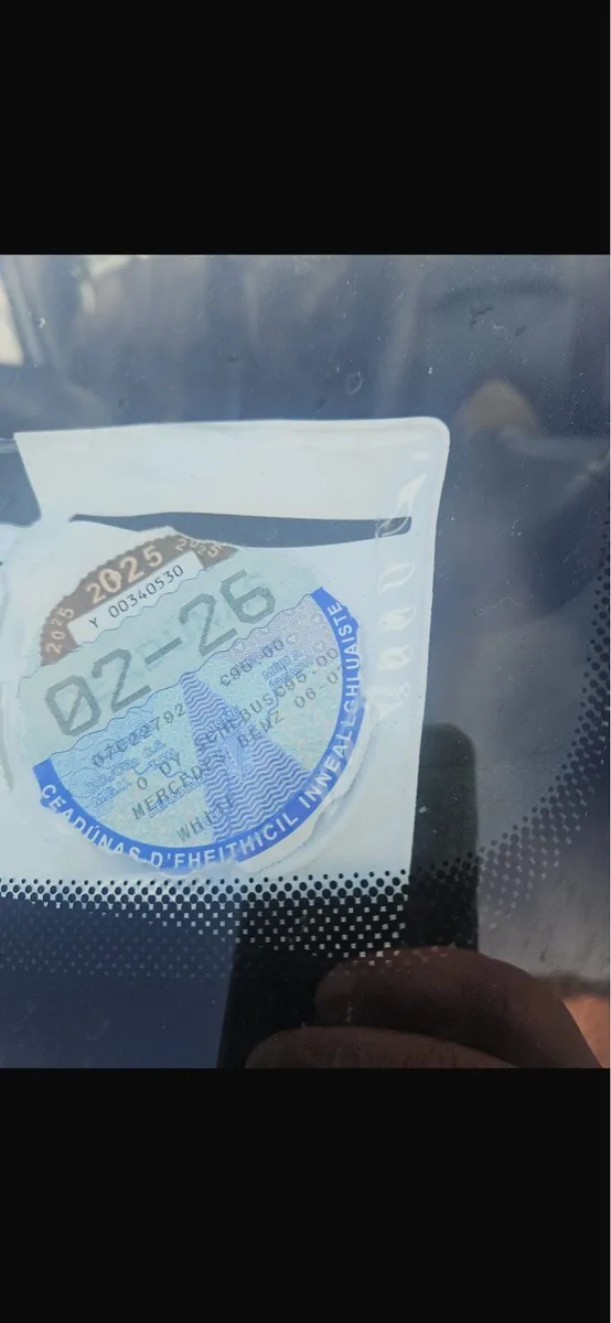 Mercedes Vito Minibus - Image 4