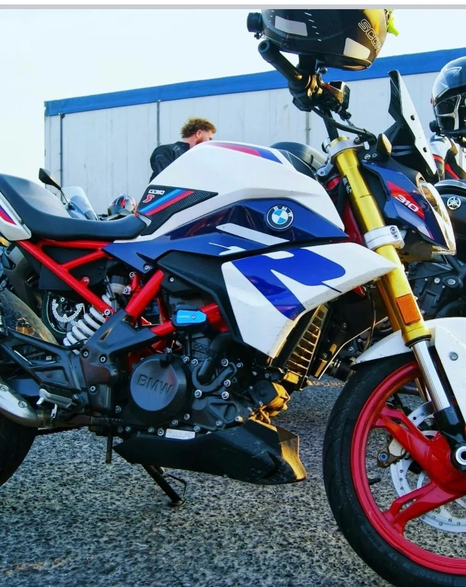 BMW G310R 2022 5900km - Image 3