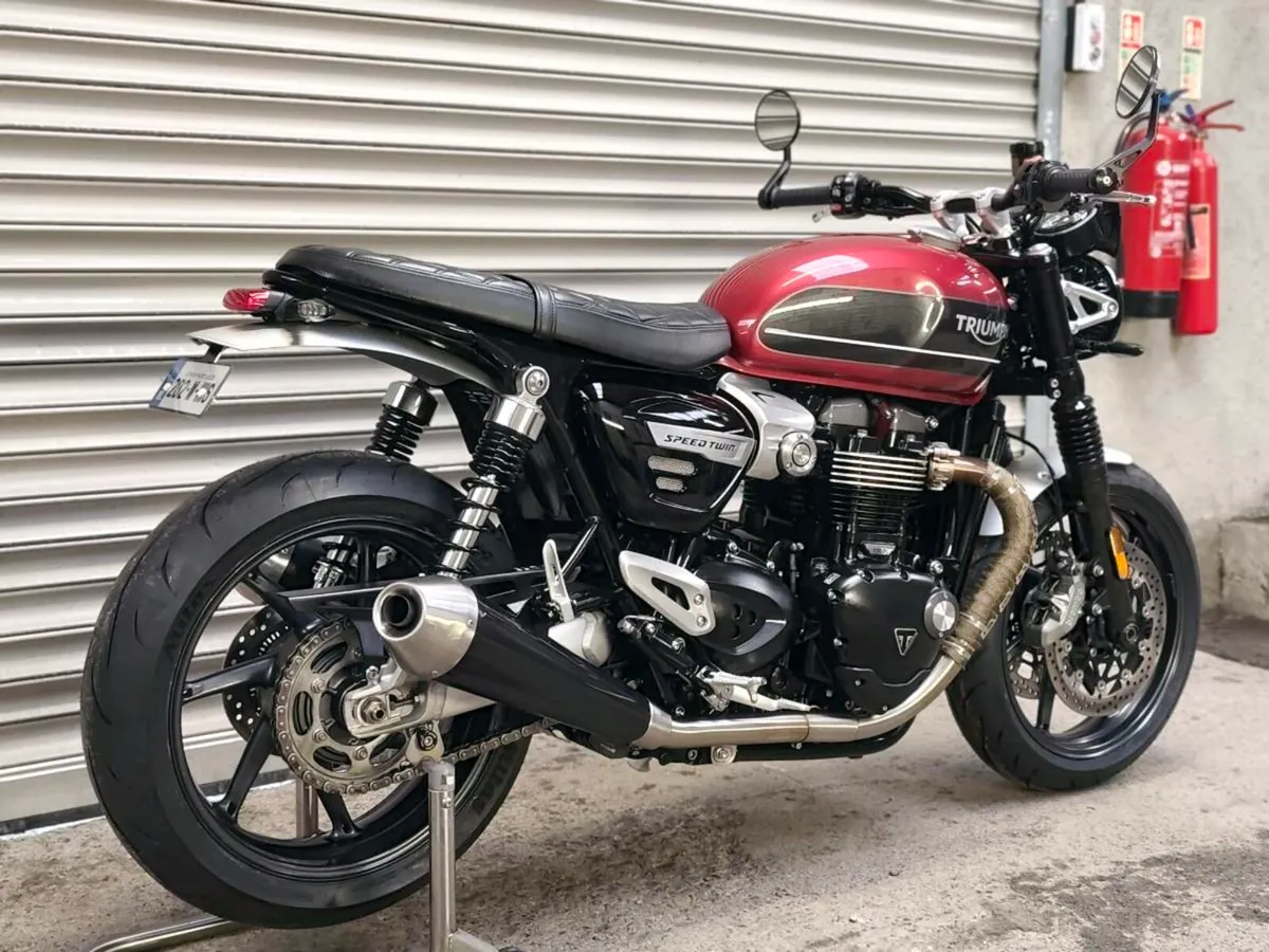 Triumph Speed Twin 1200 - Image 3