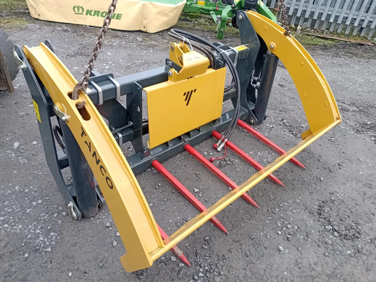 Ex Demo Tanco bale shear - Image 1