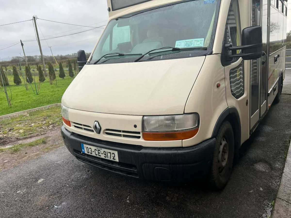 Renault Master II 2.5 dCi Camper - Image 4