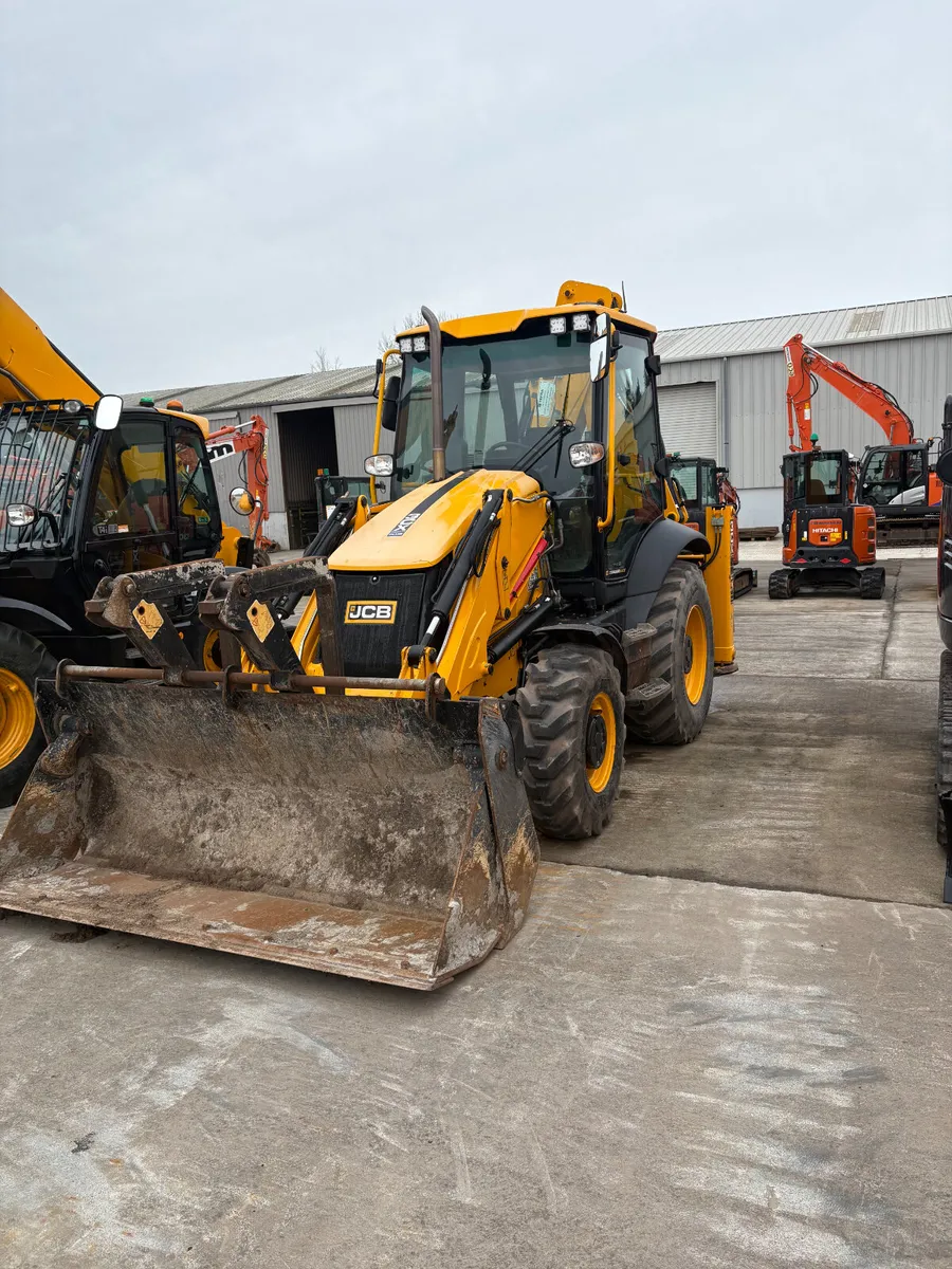 JCB 3CX Sitemaster - Image 1