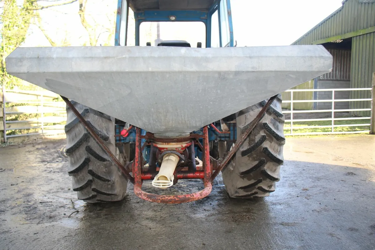 Fertiliser Spinner - Image 2