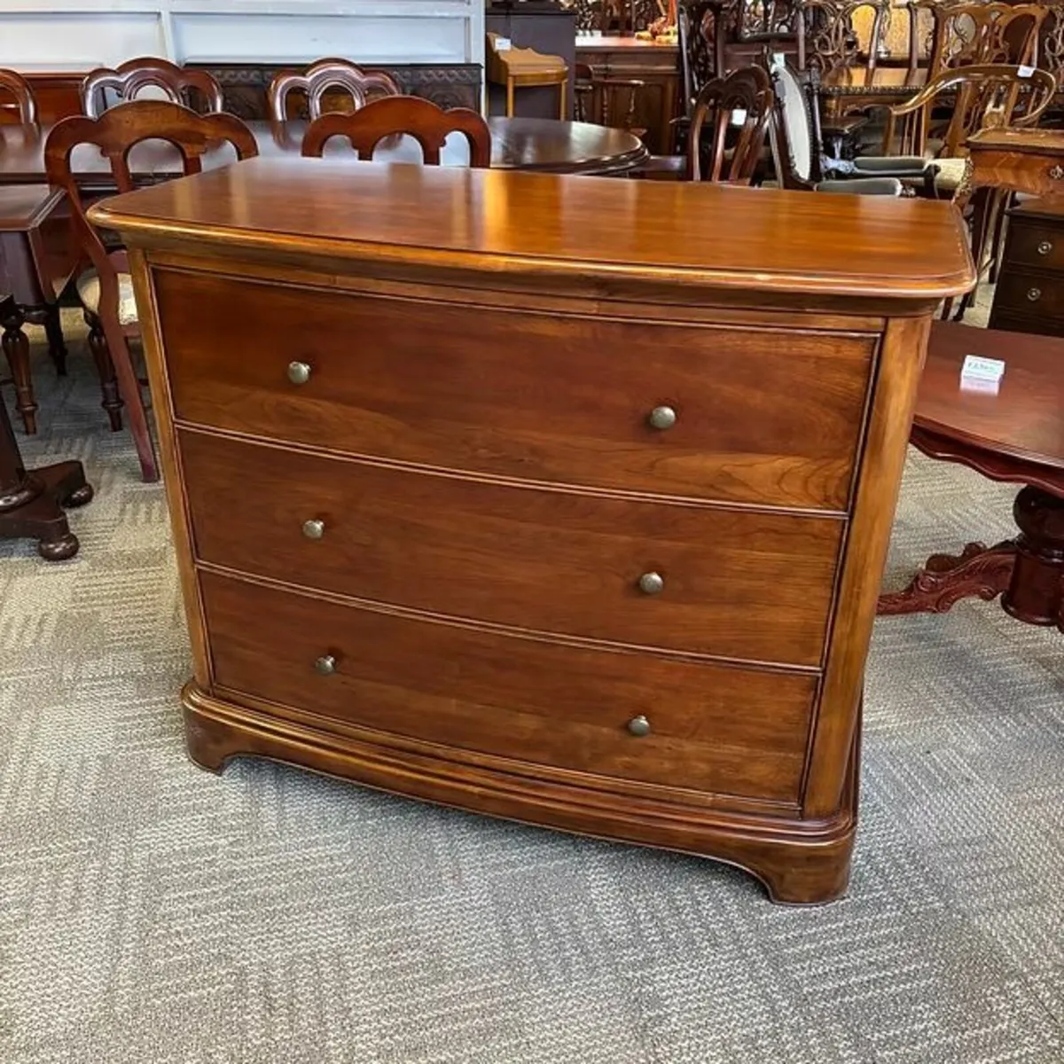 Willis & Gambier Lille, mahogany bow fronted chest