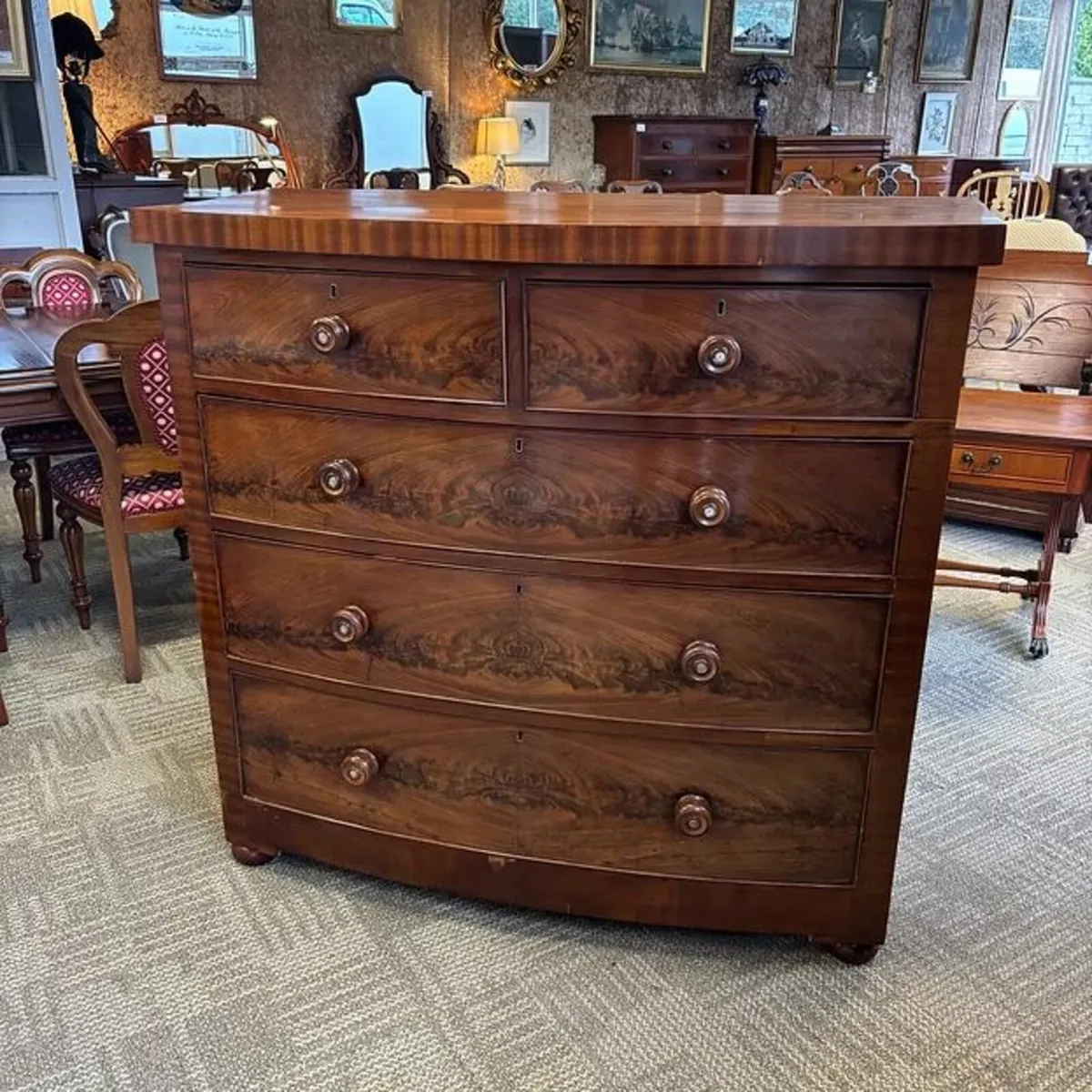 Fabulous Victorian mahogany flamed chest of drawer