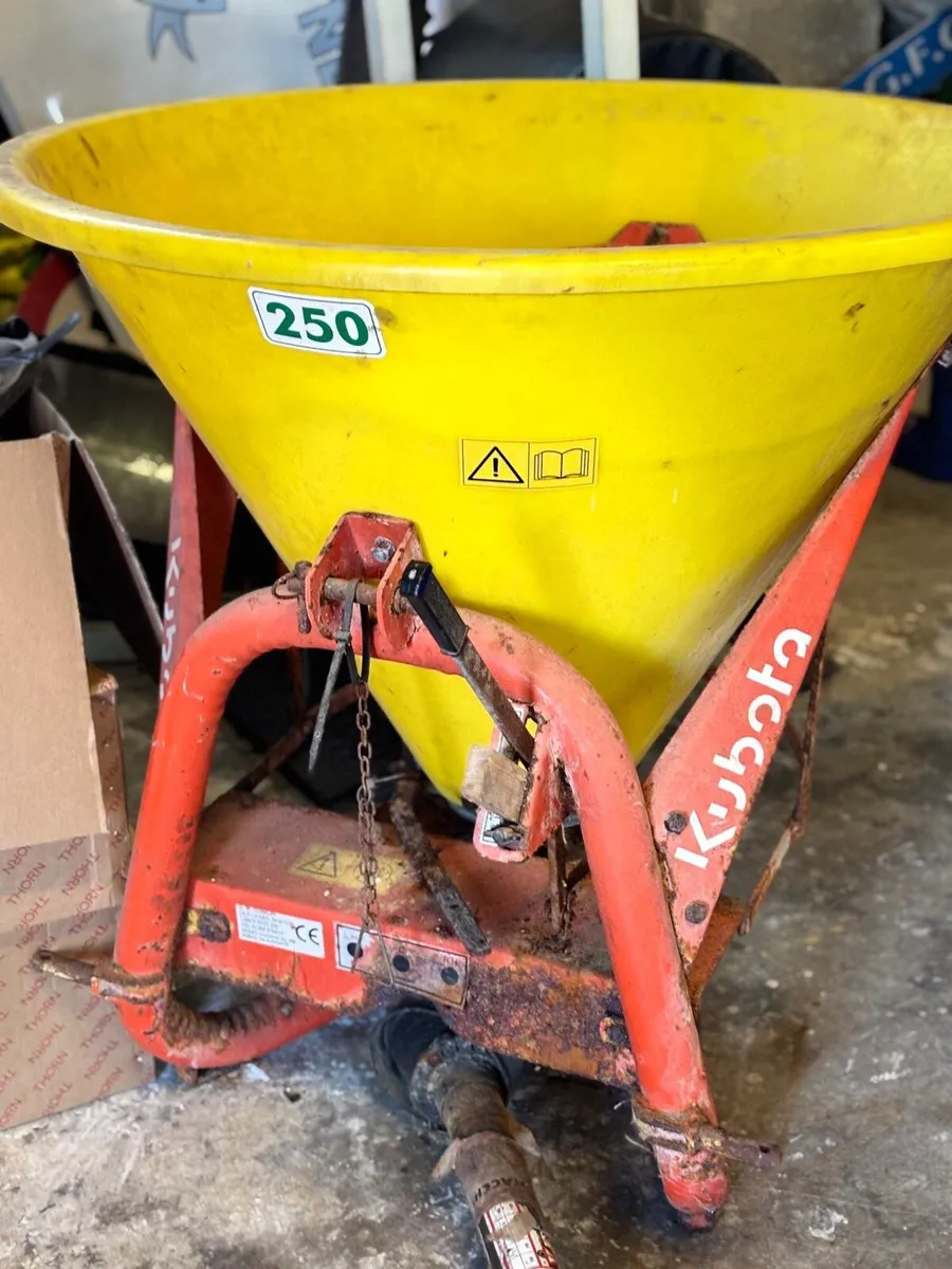 Kubota Fertiliser spreader