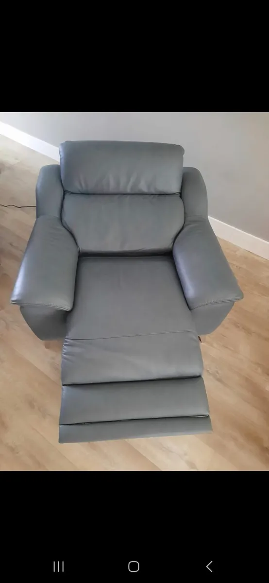 Electric Recliner - Image 3