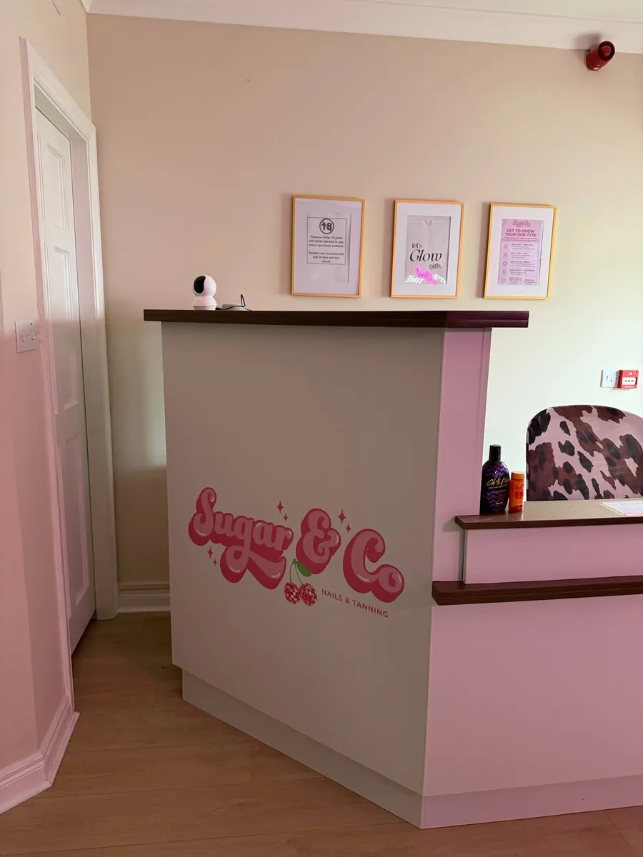 Reception Desk - Image 2