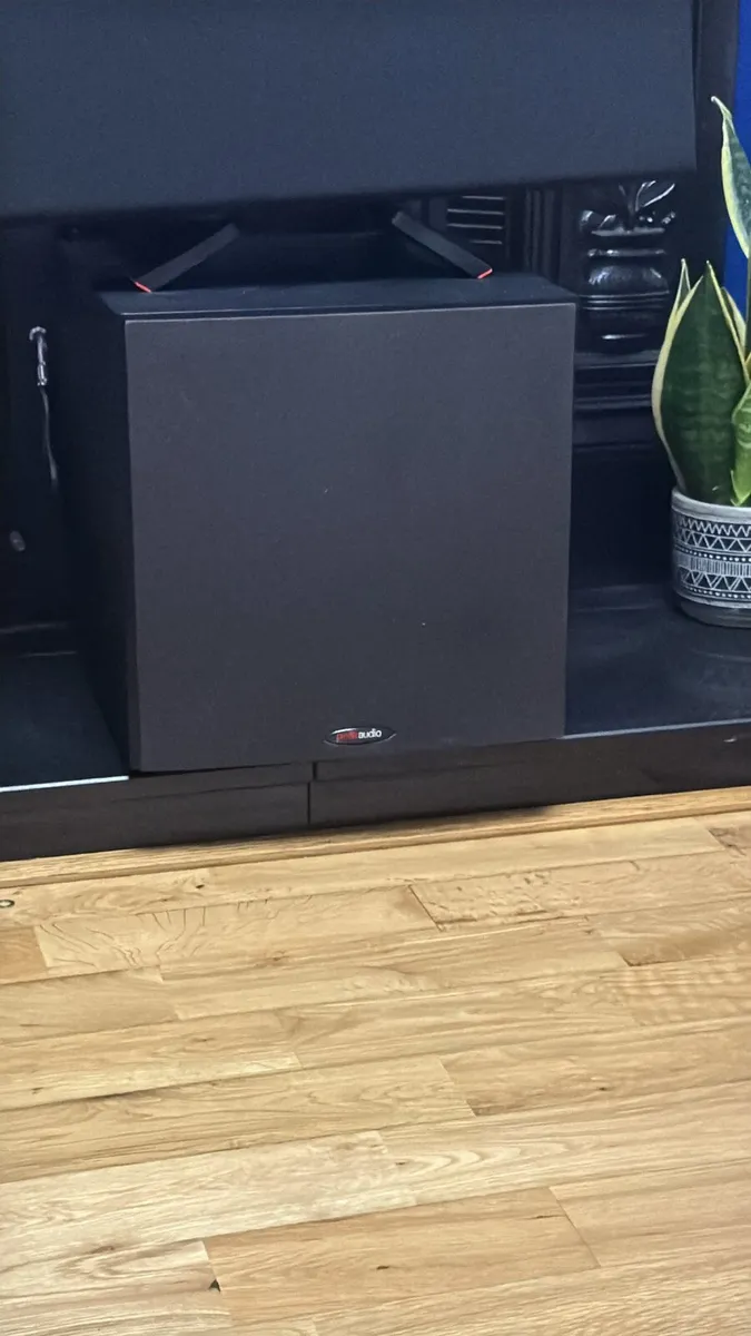 Polk Audio PSW108 powered subwoofer - Image 1