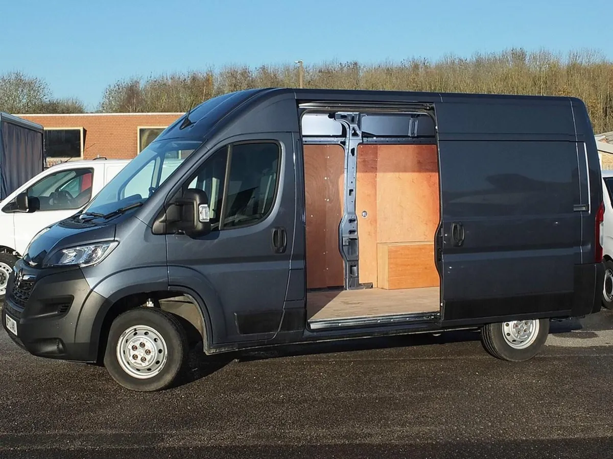 2023 Vauxhall Movano Medium Roof Panel Van - Image 1
