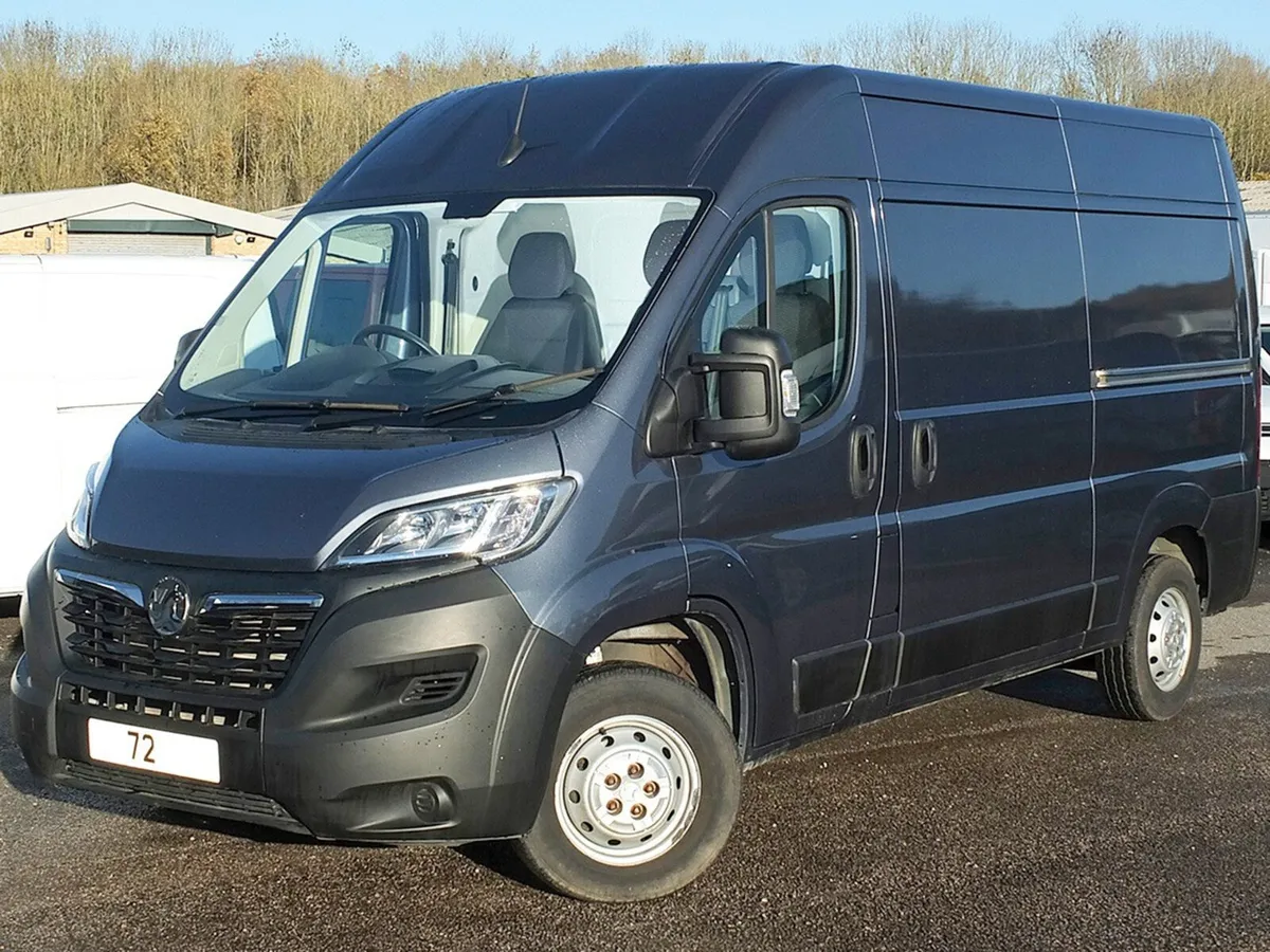 2023 Vauxhall Movano Medium Roof Panel Van - Image 4