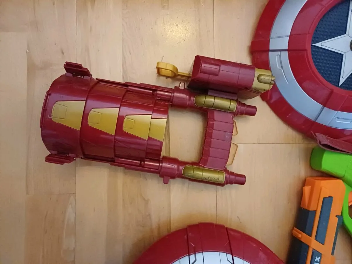 Avengers nerf bundle - Image 3