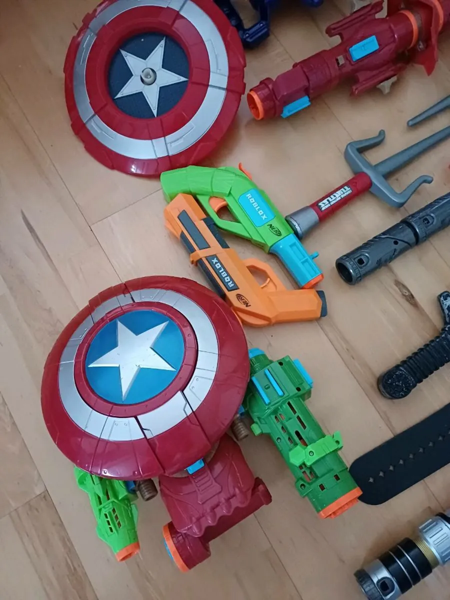 Avengers nerf bundle - Image 4