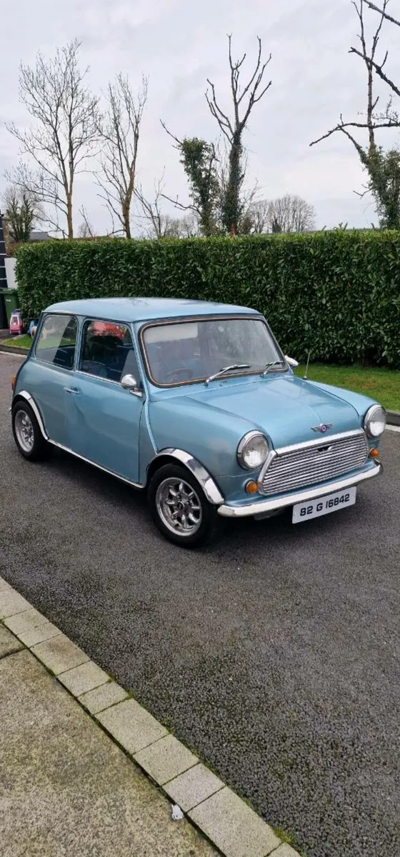 Austin Mini - Image 1