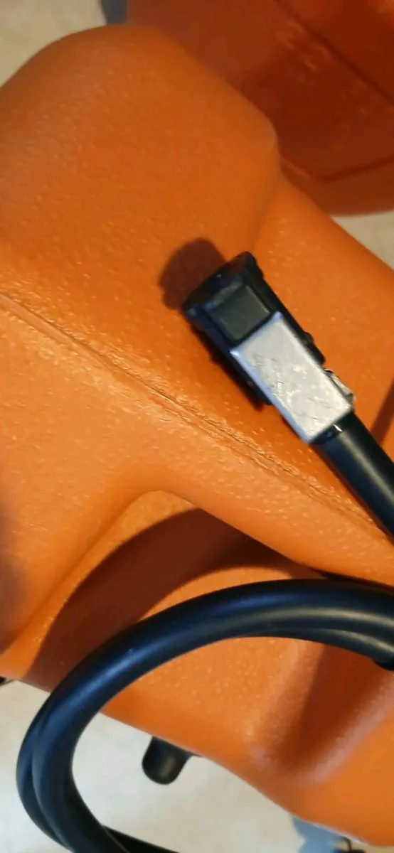 Outboard tanks - Image 3