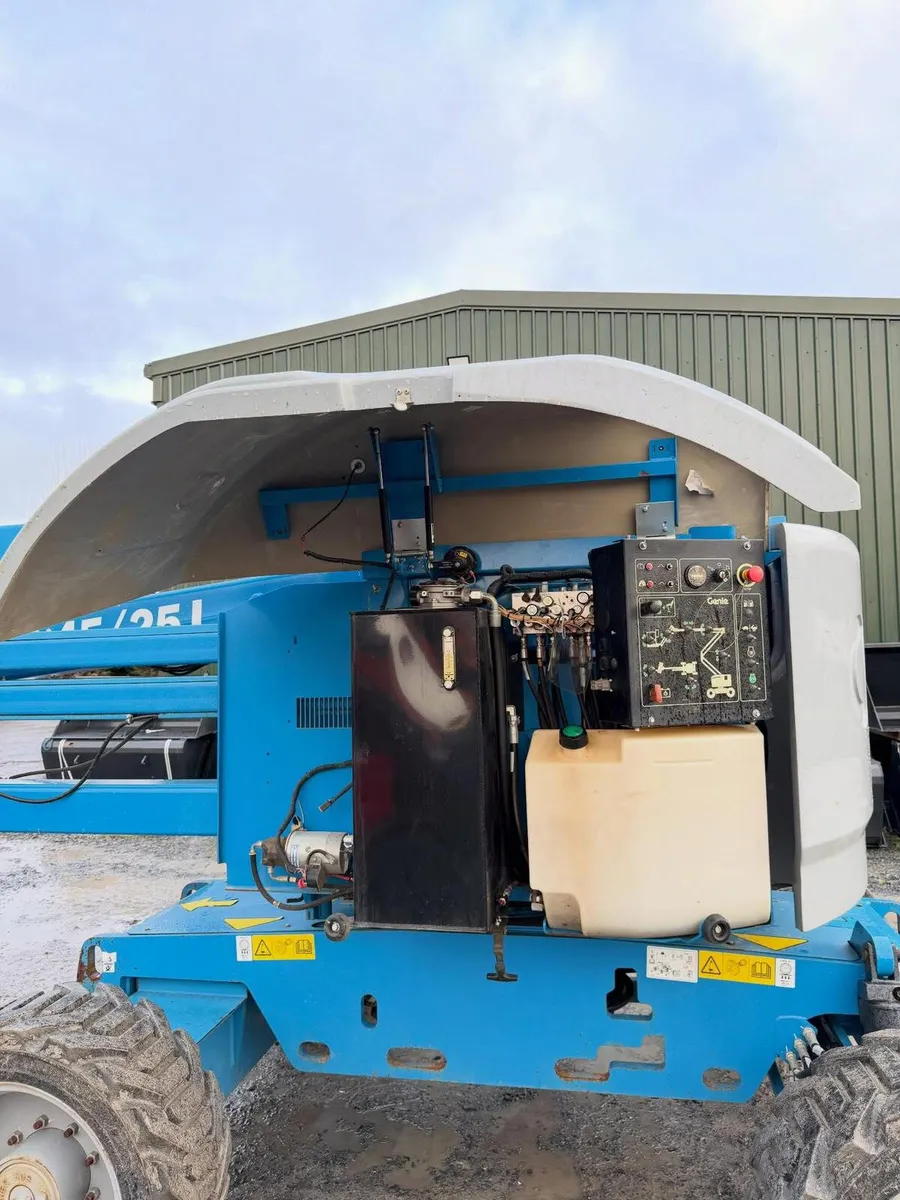 GENIE BOOM Z45-25J ARTICULATED BOOM - Image 3