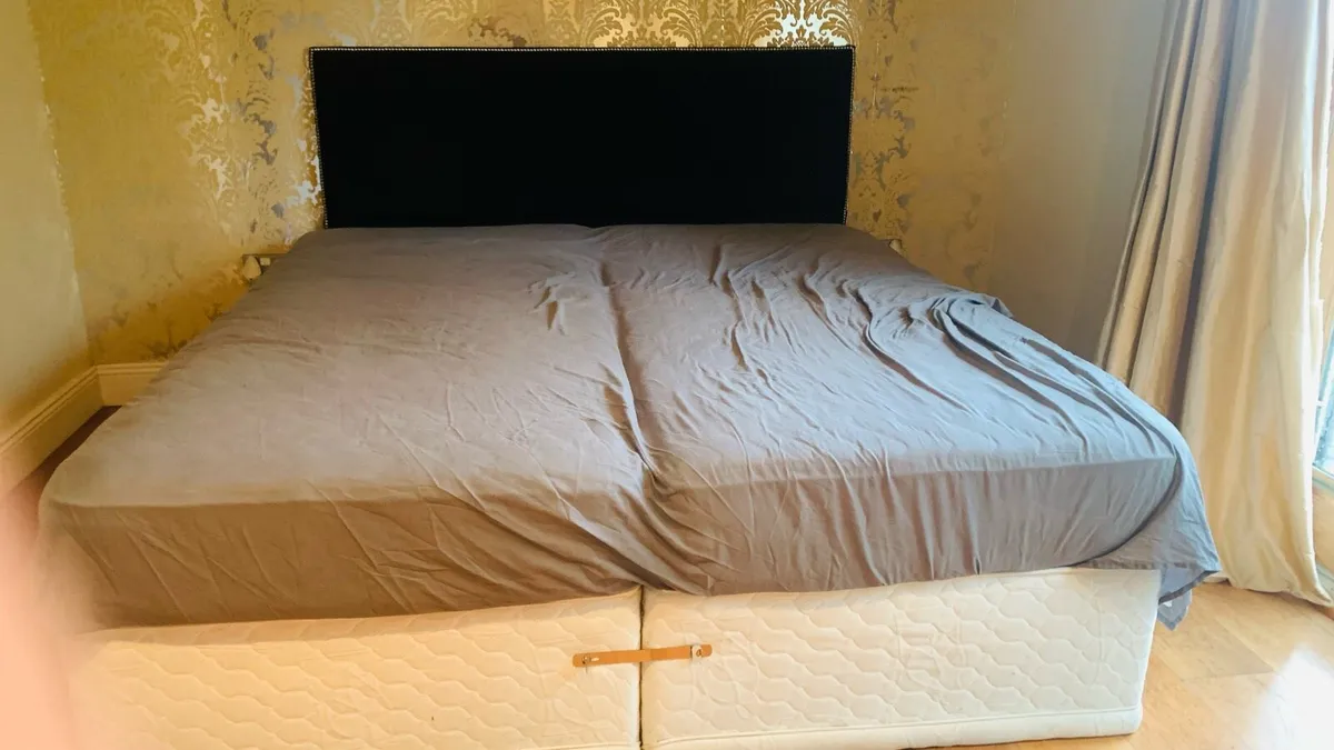 Super king bed or 2 singles - Image 3